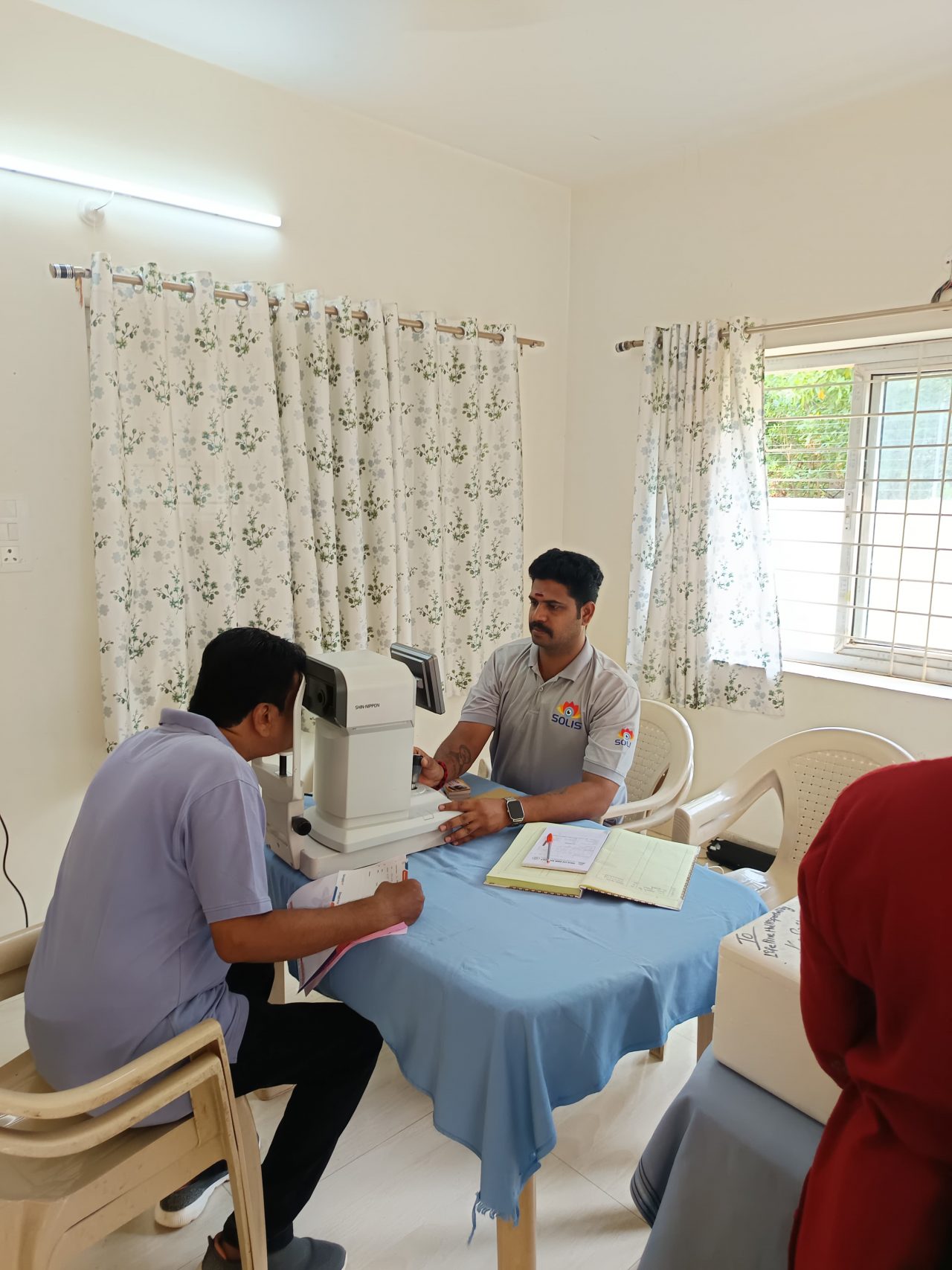 Solis Eye Care-Visionary-reach-4